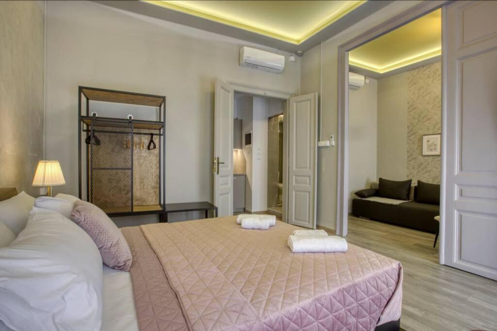 Plaka Filotheis House B Apartment เอเธนส์ ภายนอก รูปภาพ