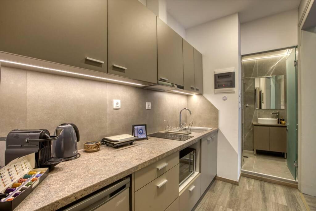 Plaka Filotheis House B Apartment เอเธนส์ ภายนอก รูปภาพ